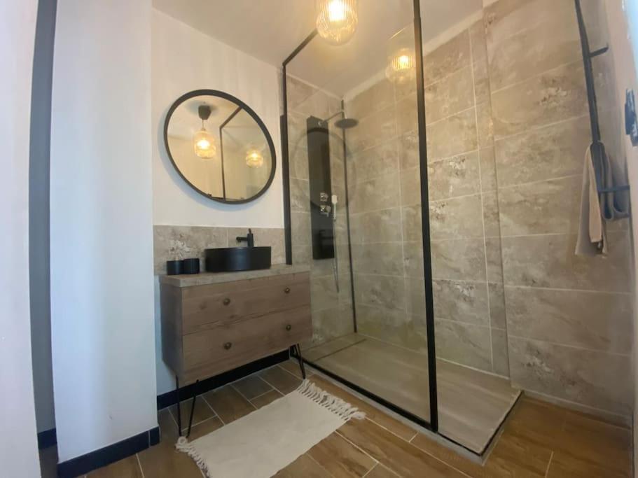 White Wood Apartment Narbonne Bagian luar foto